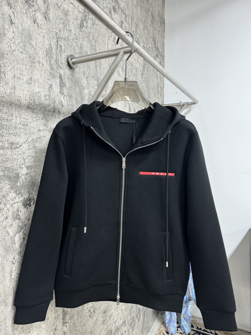 Pra*a outwear